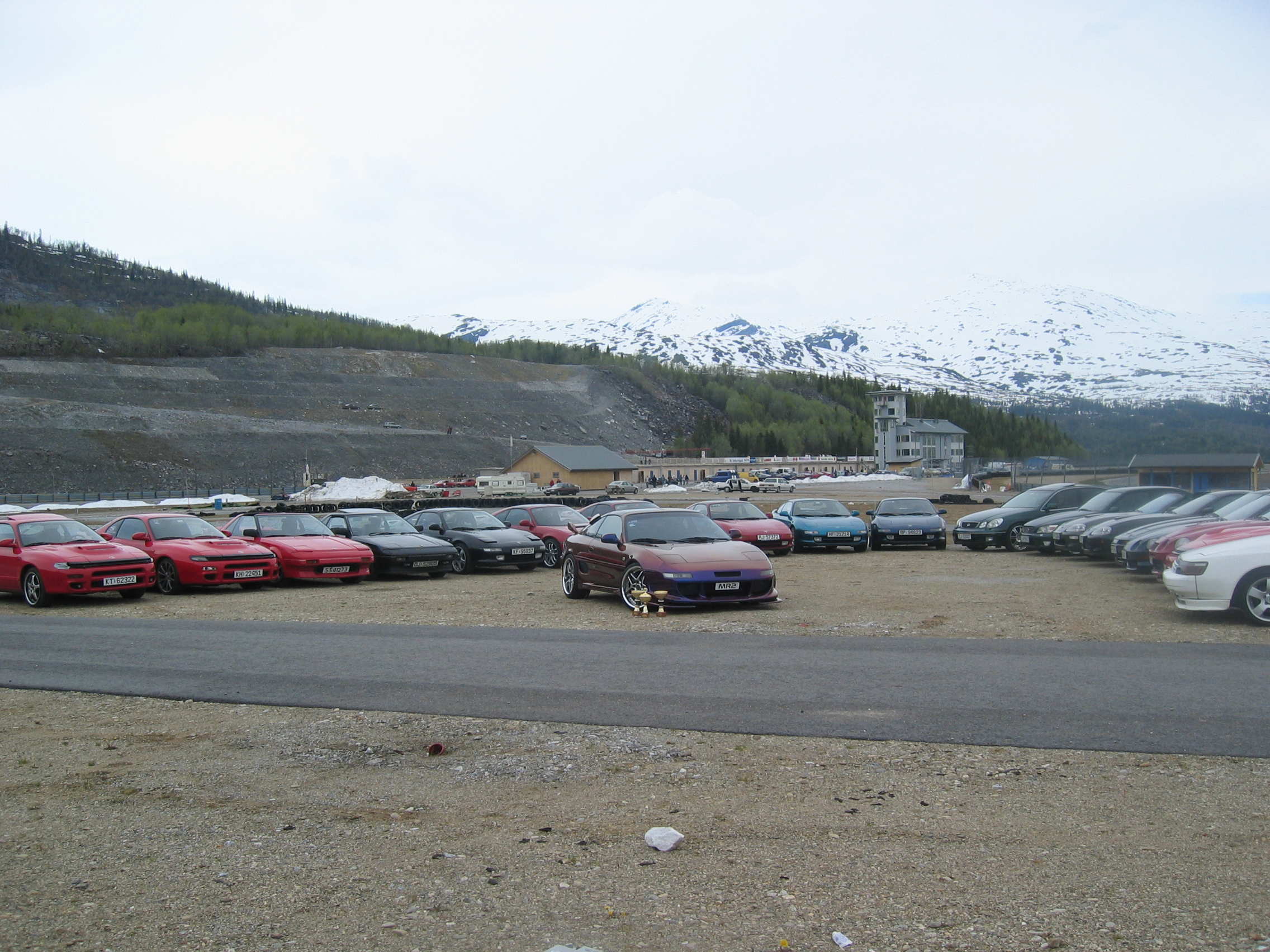 Magne toyota biler med her ja..