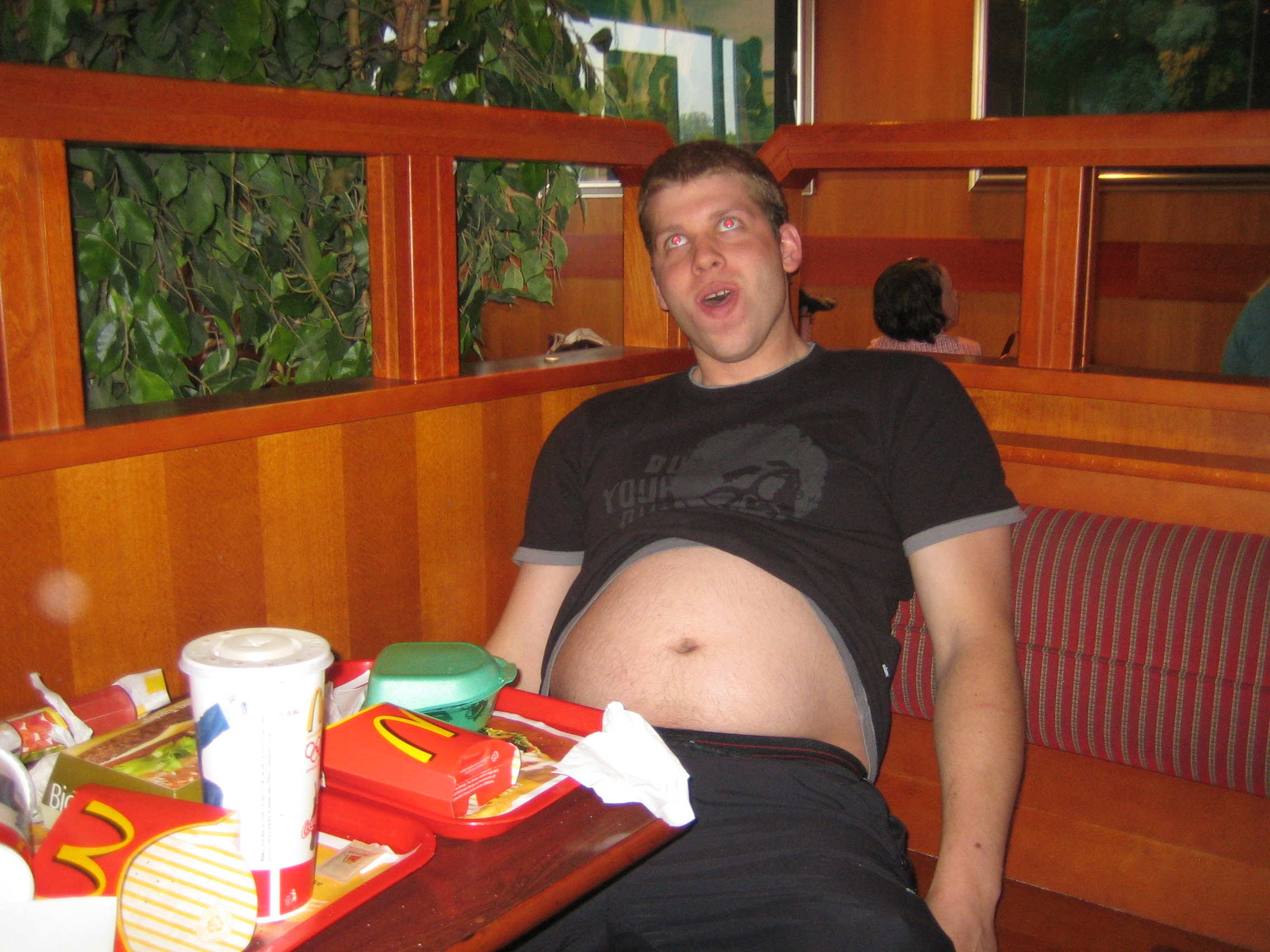 Etter å ha spist TRE menyer på mc donalds er GT4cs STAPPMETT!