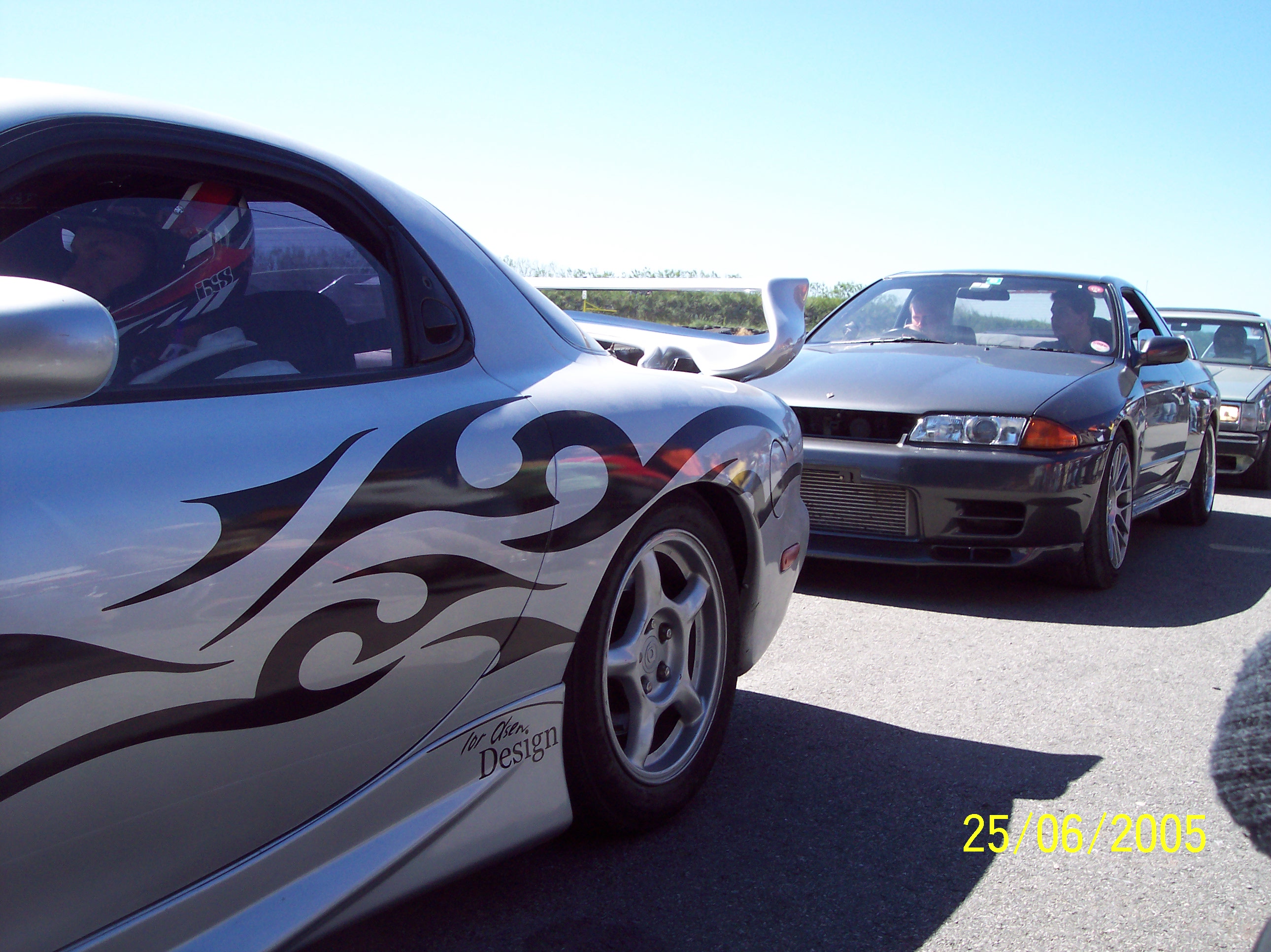 RX-7 + skyline + volvo  som venter i kø for kjøring