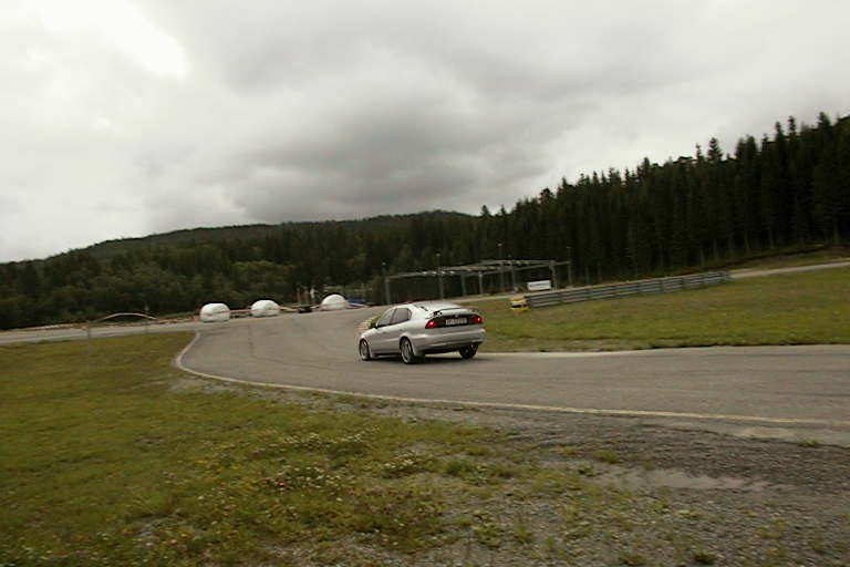 AUT11705.JPG
