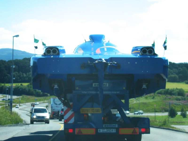 Offshore_VM_2005_parade_Victory7.jpg