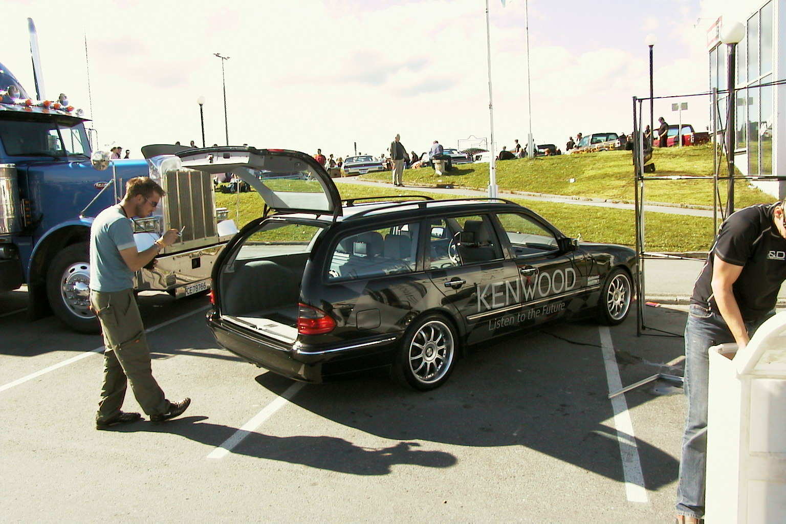 Kenwood importørens demobil...