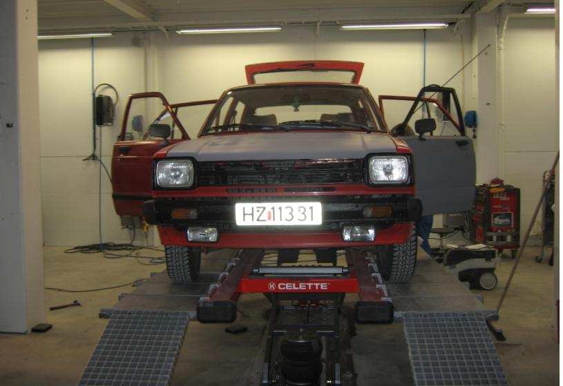 bilen 3.JPG