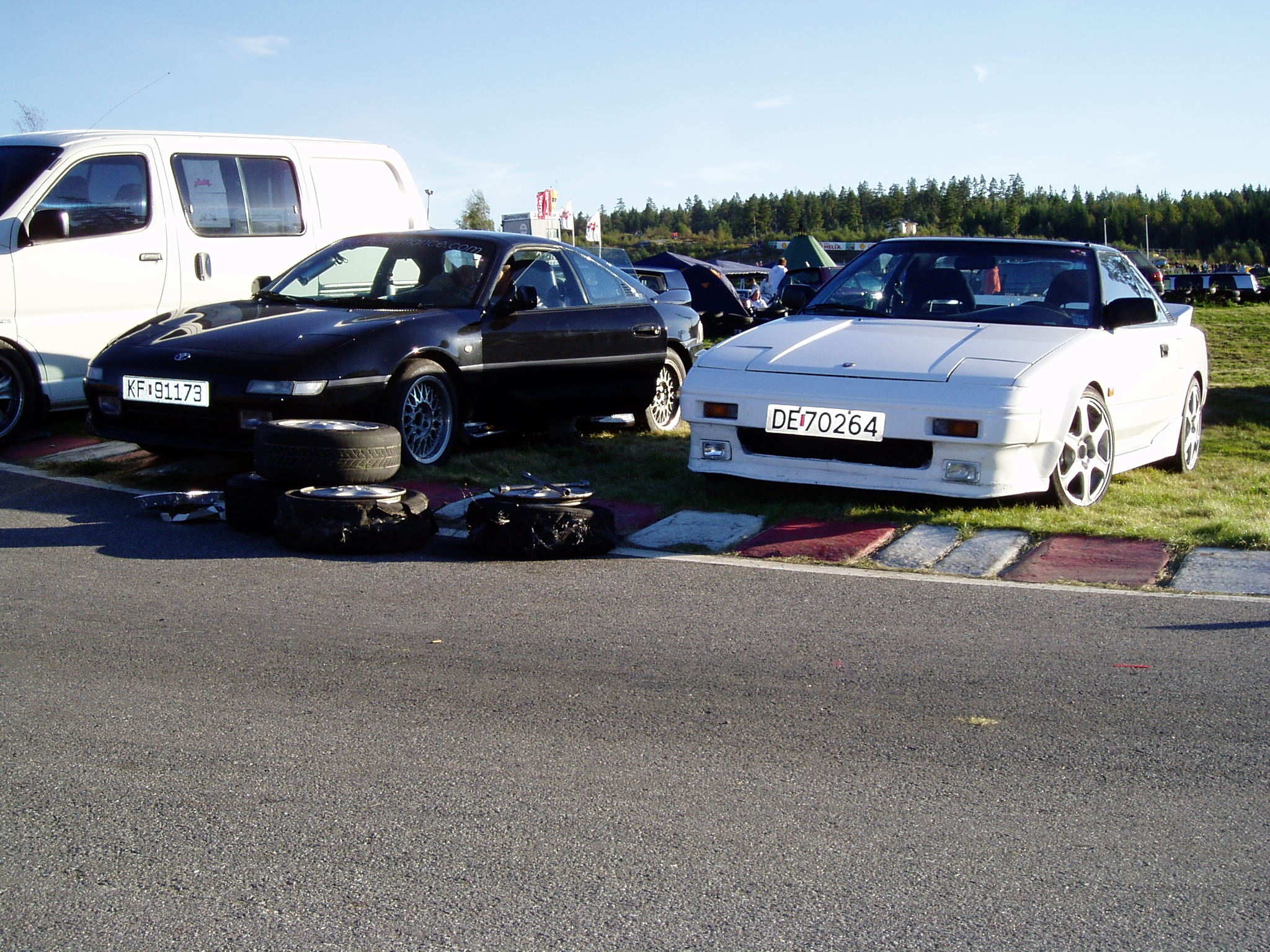 To leketøy med litt slitte dekk....