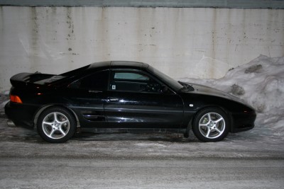 bilen nå