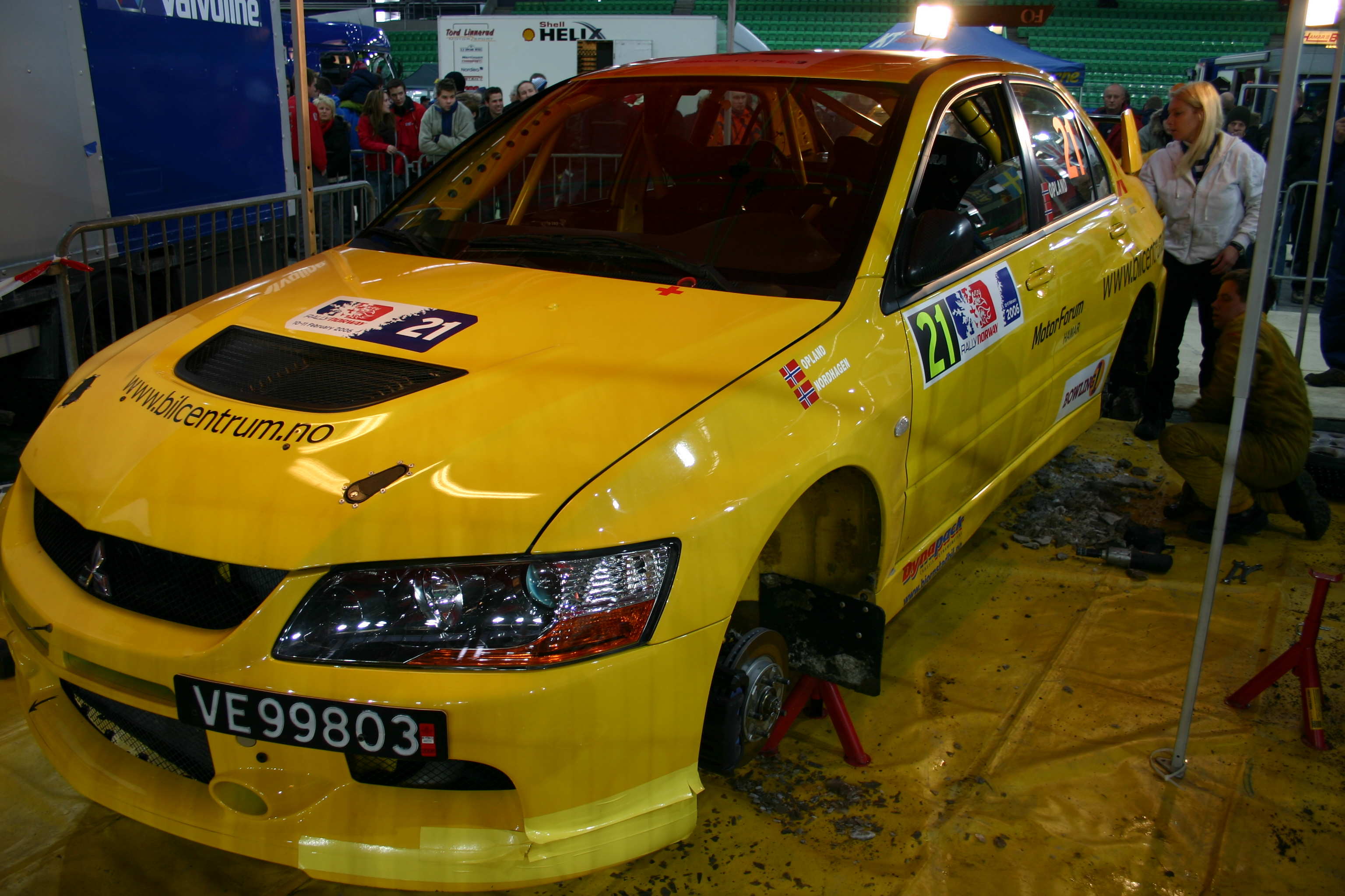 Nybilen til &amp;quot;gamleteamet&amp;quot;mitt. Robert Opland Motorsport sin Evo9. Rååååå bil!!