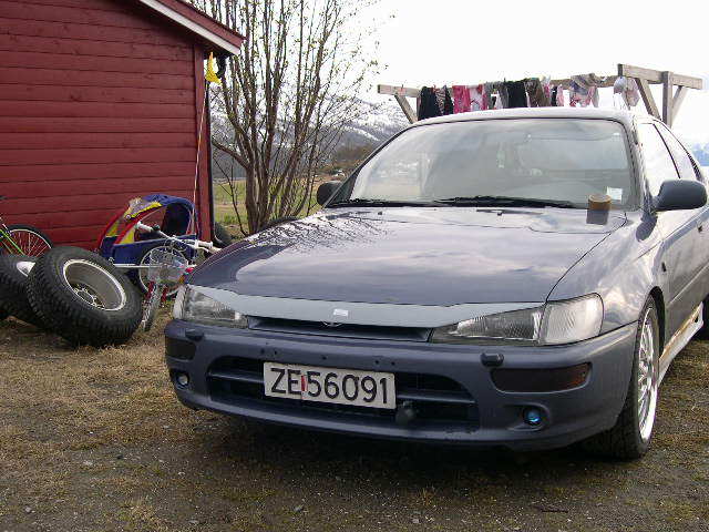 blir baad med panserforlenger.. skal selvfølgerlig fjærne emblemet i grillen.