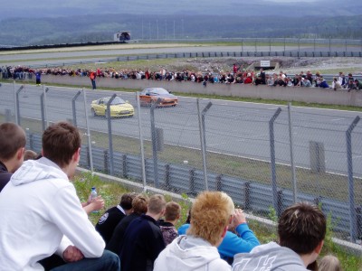 Like før Morten viser hvem som har treffets raskeste bil ;)