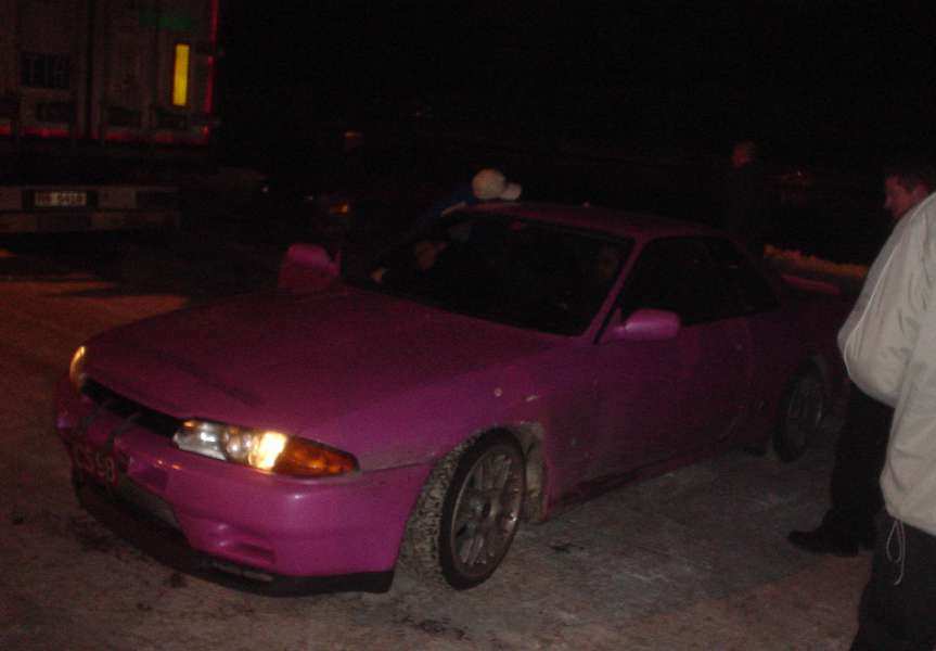 Front quarter view...