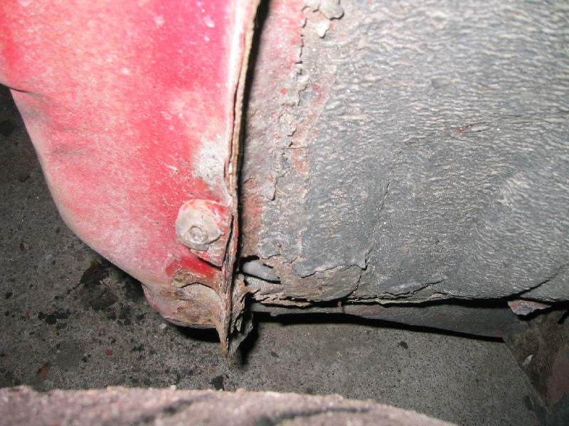 Innerkjerm mot kupe foran høyre side