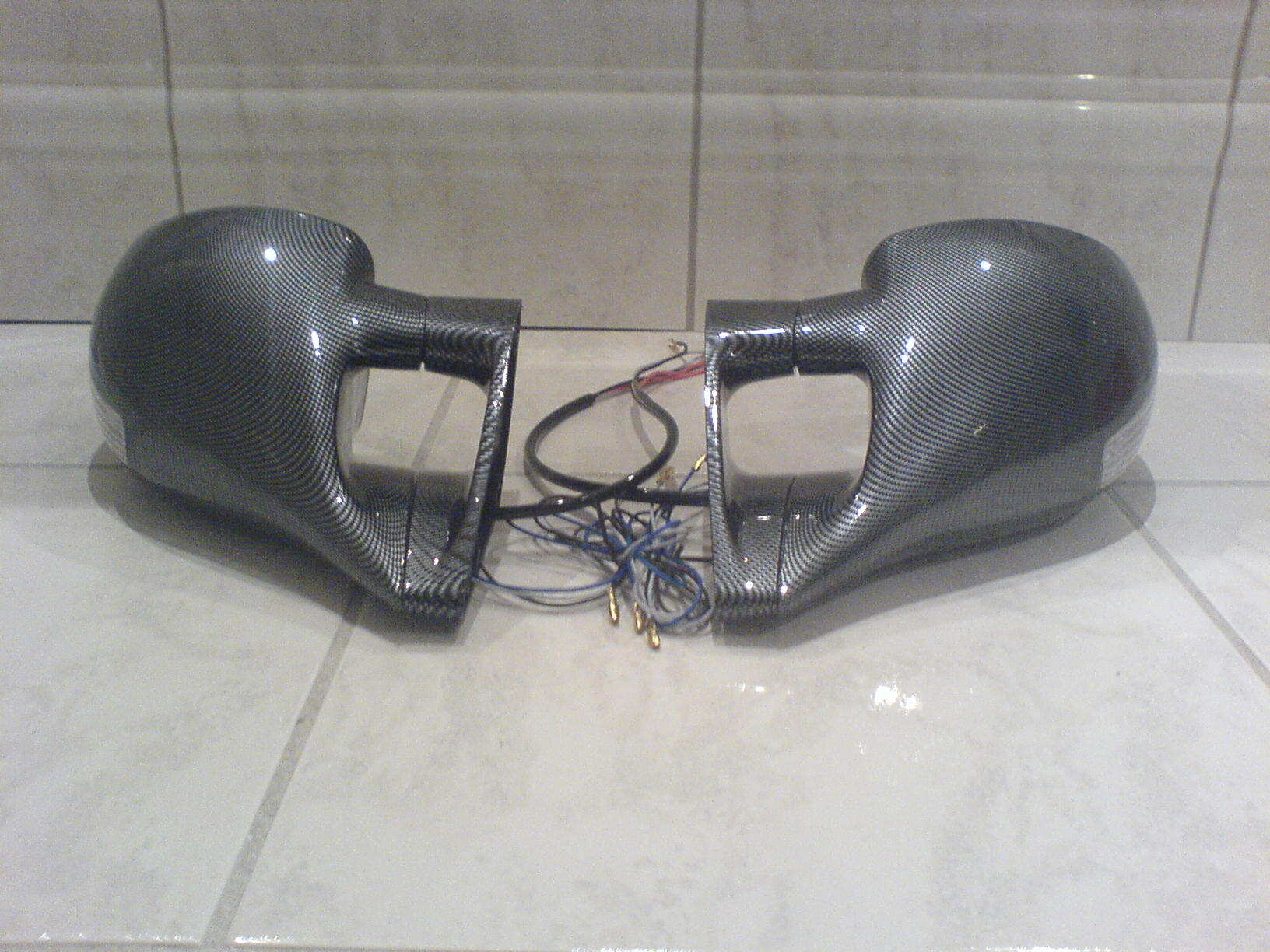 M3 carbon speil med blink. Skal seff lakeres, kan ikke kjøre rundt med carbon look speil.