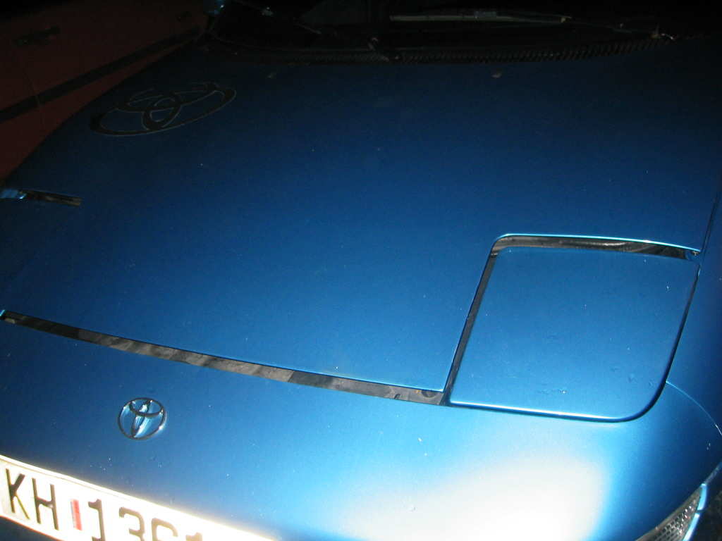 Her hadde de også åpnet, men her fant de ingenting. Politiet fant fingeravtrykk fra de skyldige istedet.