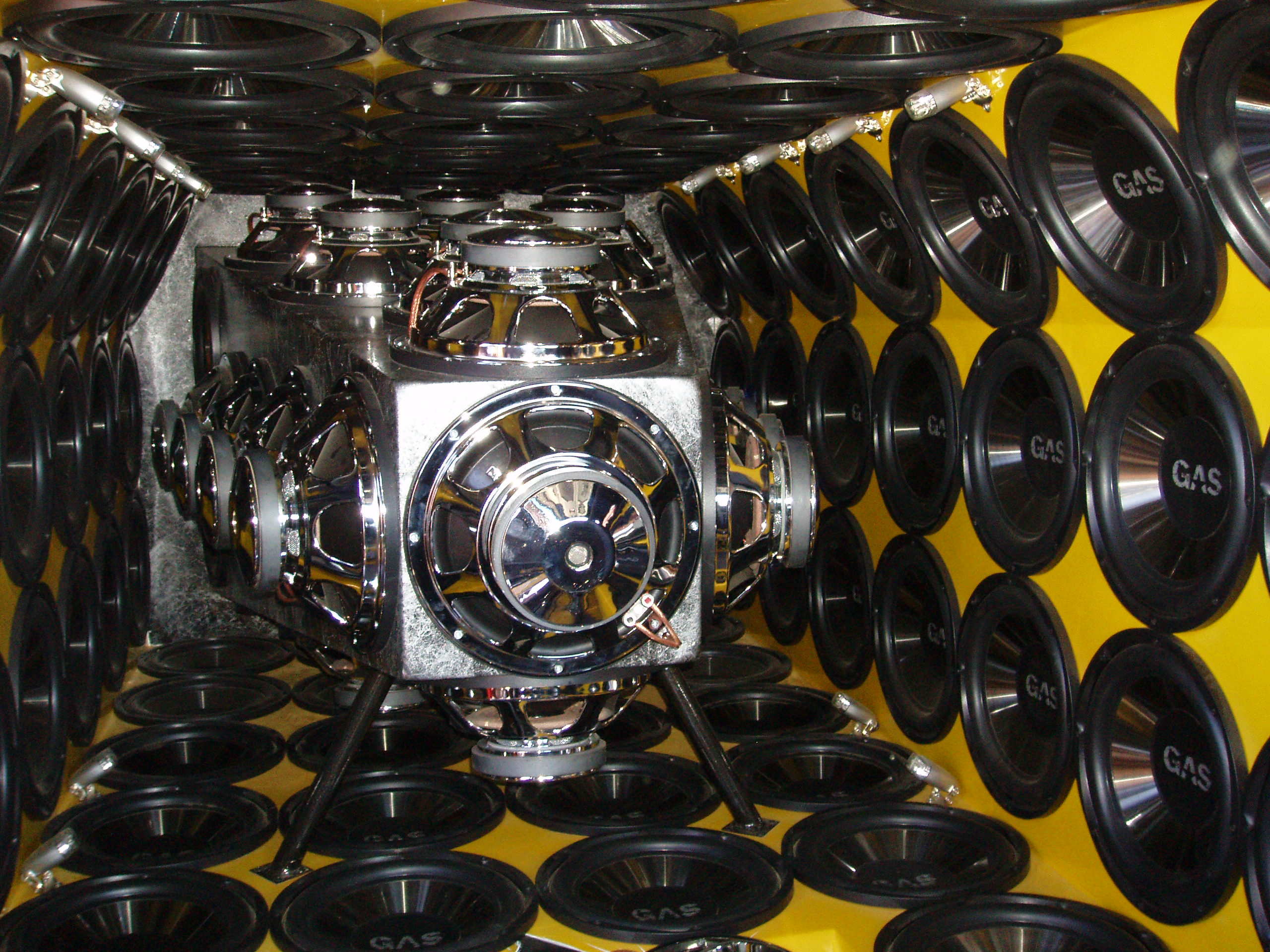 136 12&amp;quot; i en bil