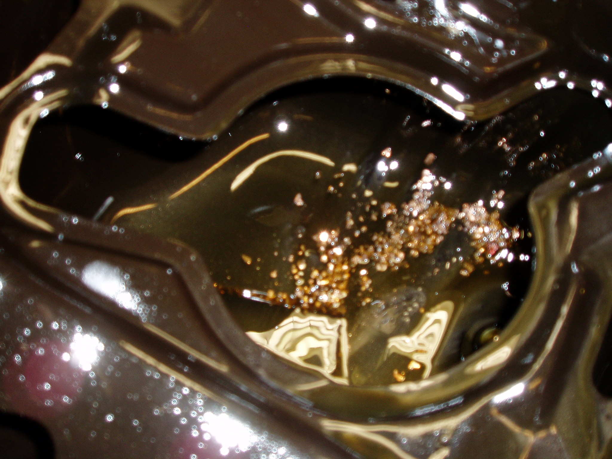 Slik så det ut i bunnen når jeg åpnet den...bildet av oljesilen har dere sett før.