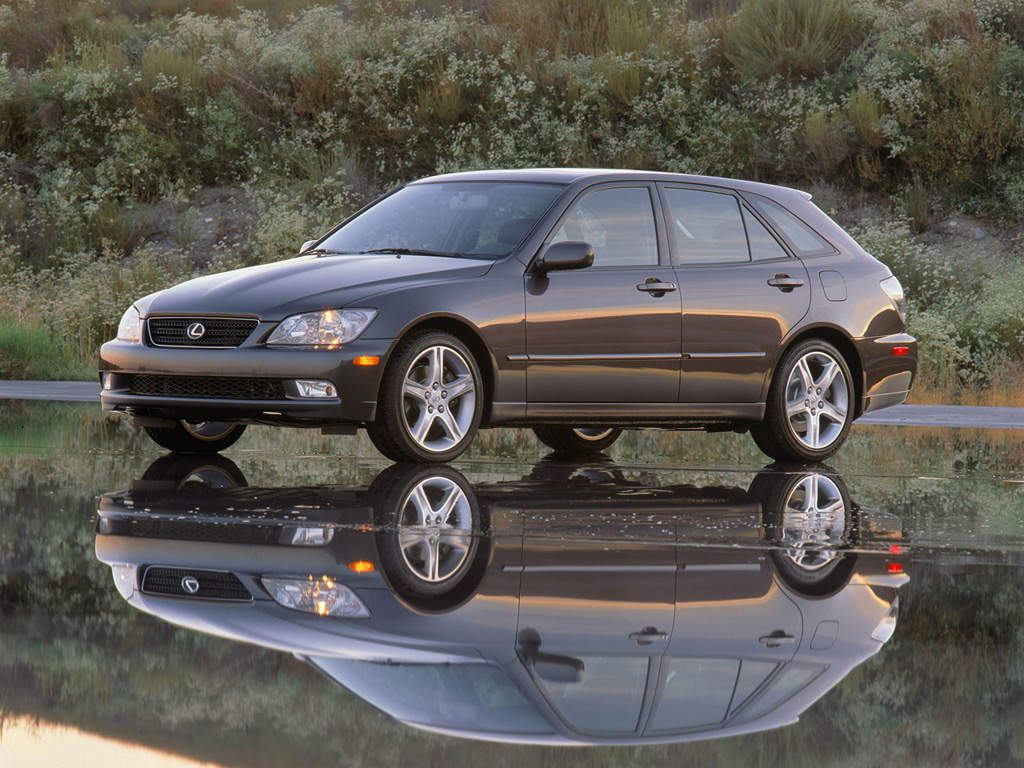 2002%20IS300%20SportCross%20Graphite%20front%20left%201024.jpg