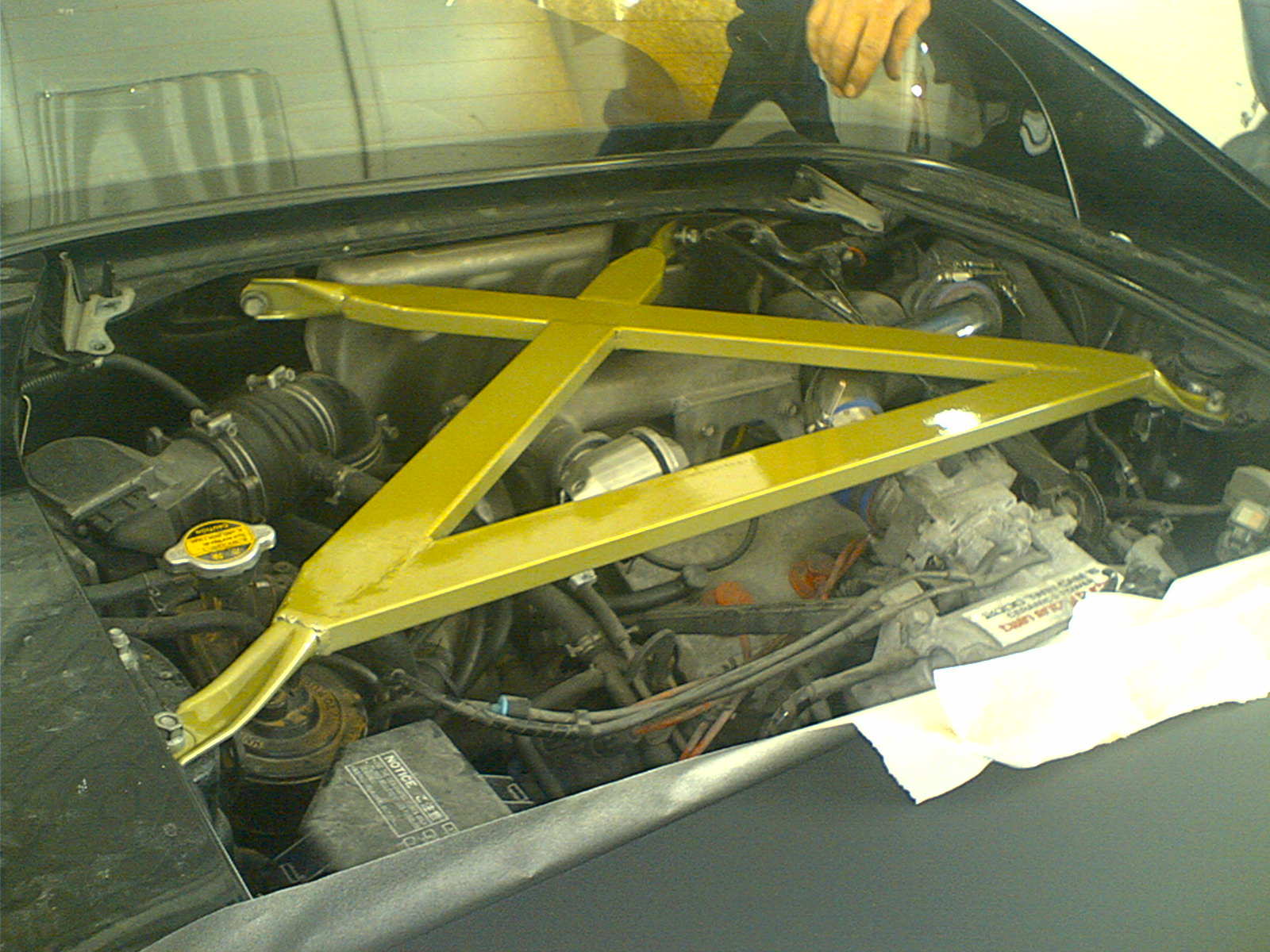 Nytt stabstag til motor rom. Westcoast Customs... :P