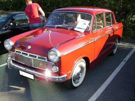 Nissan Bluebird 62.JPG