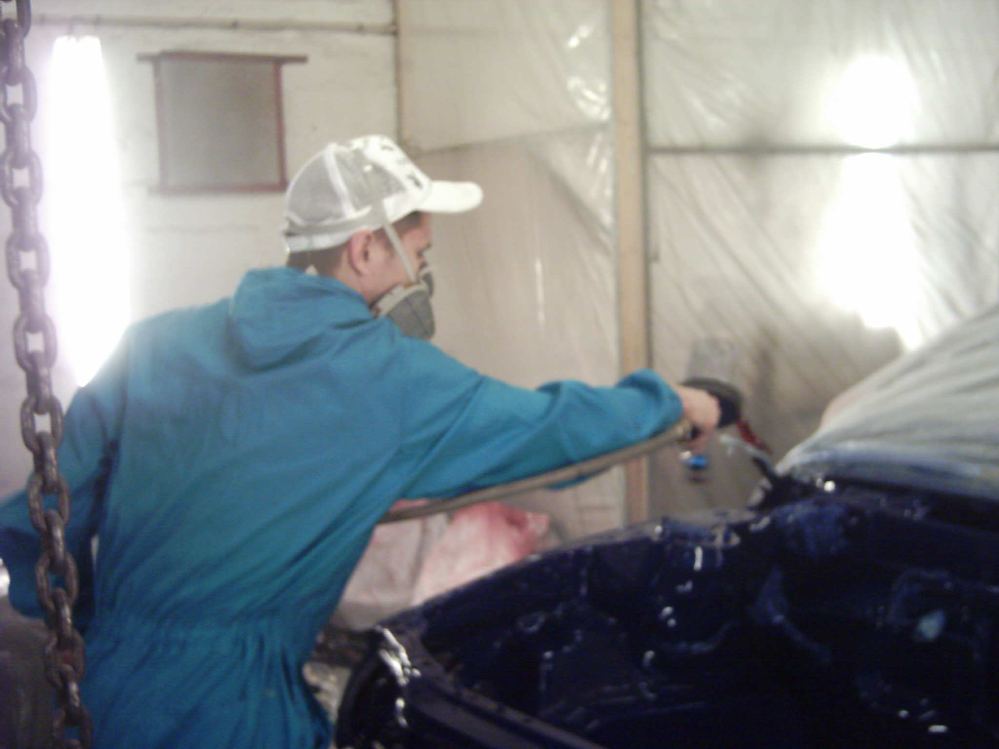 jeg lakkerer motor rommet ;)