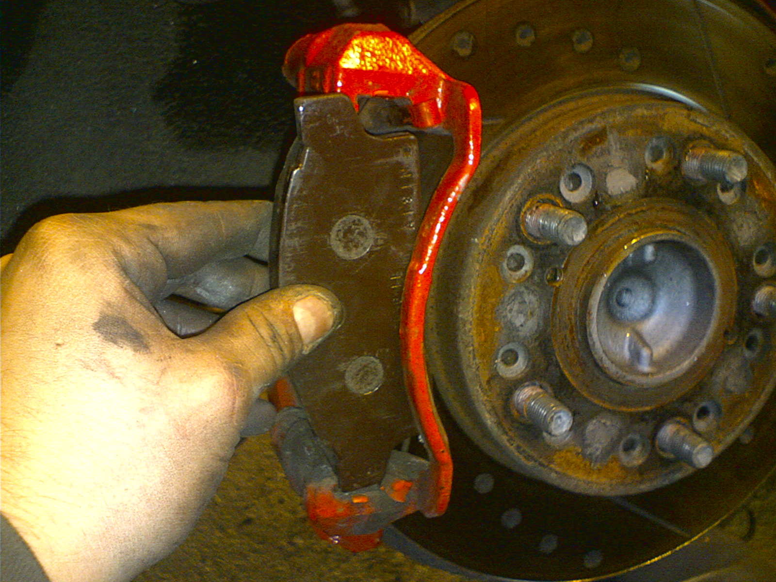 3. Nå kan du enkelt ta ut de gamle klossene, samt sette inn de nye. Du slipper å &amp;quot;Lirke&amp;quot; dem på plass ;)