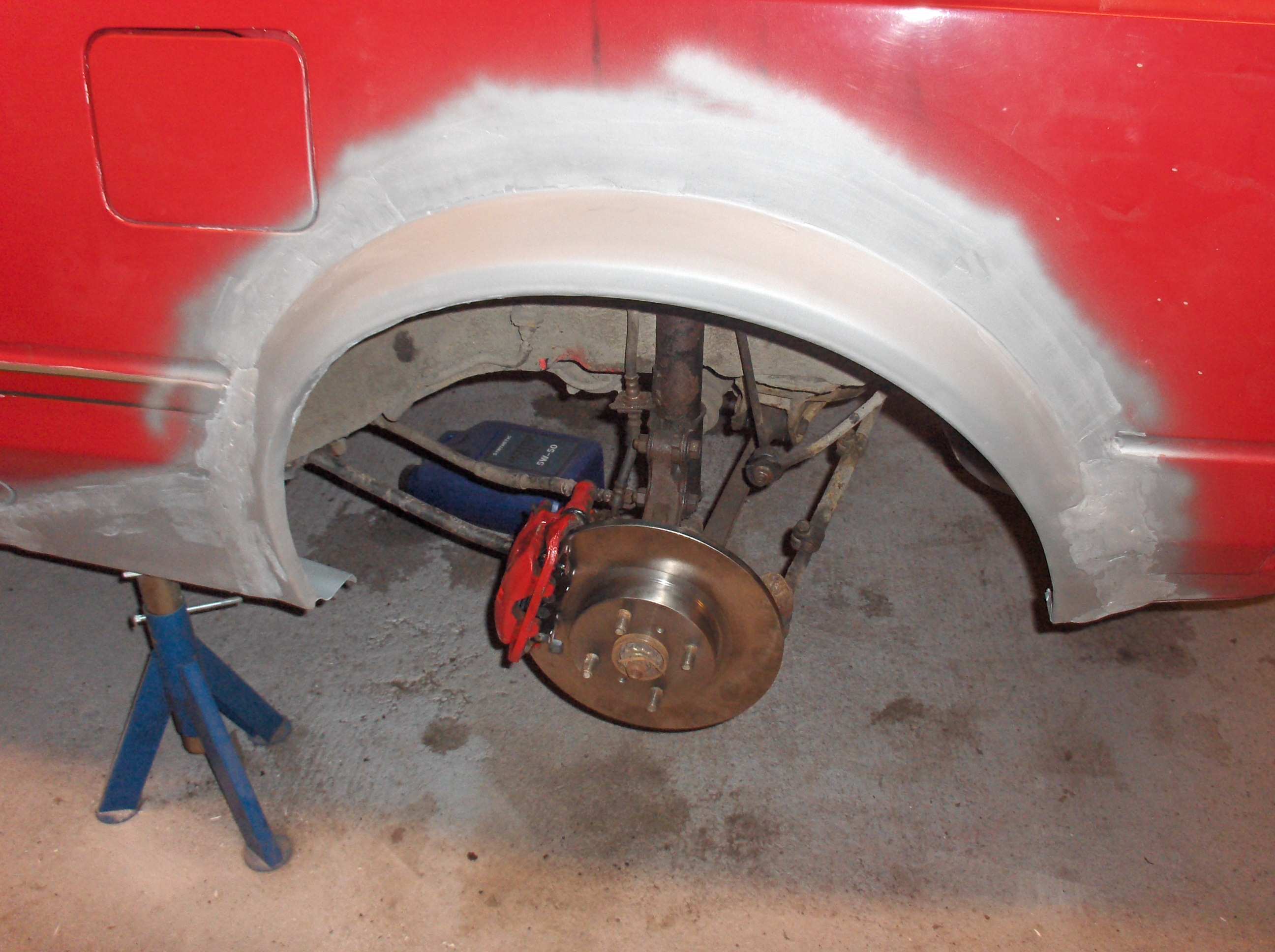 Nye bremser og skjerm. litt sparkling og maling så blir dette bra :)