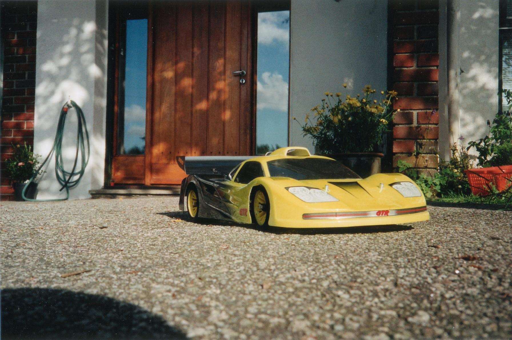 bilen min.JPG