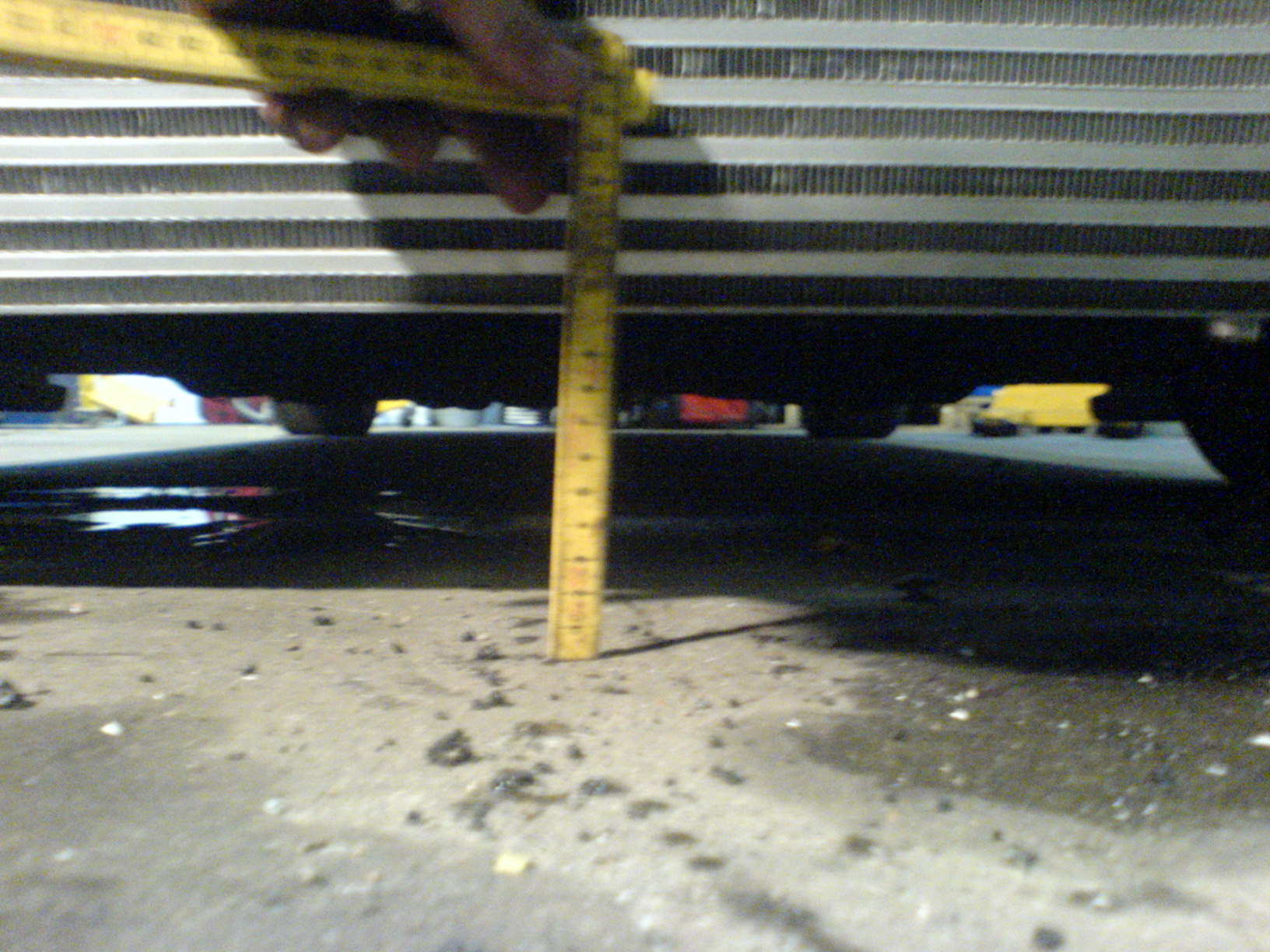 Bakkeklaring 11cm, blir litt høyere med sommerhjula, men beskyttelsesplate skal monteres for å s¨kåne cooleren.