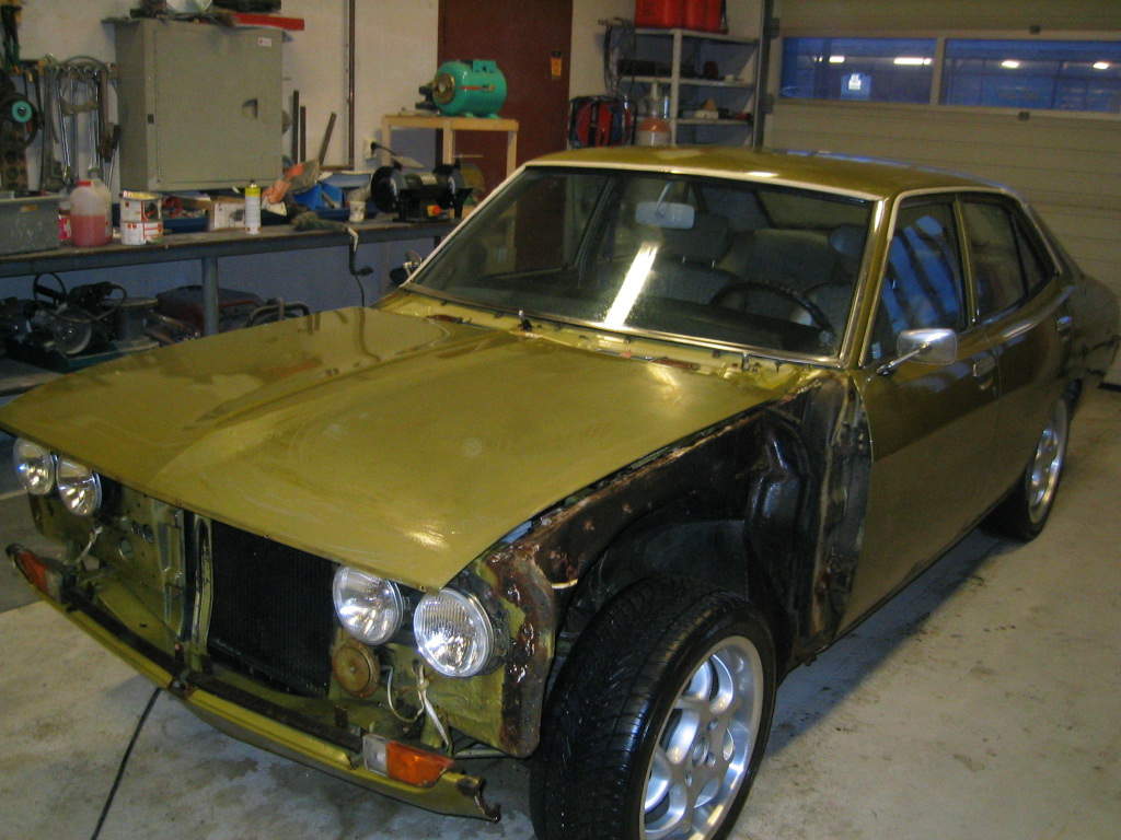 Her er skjermene demontert. Klart til tectylbehandling i hjulbrønner