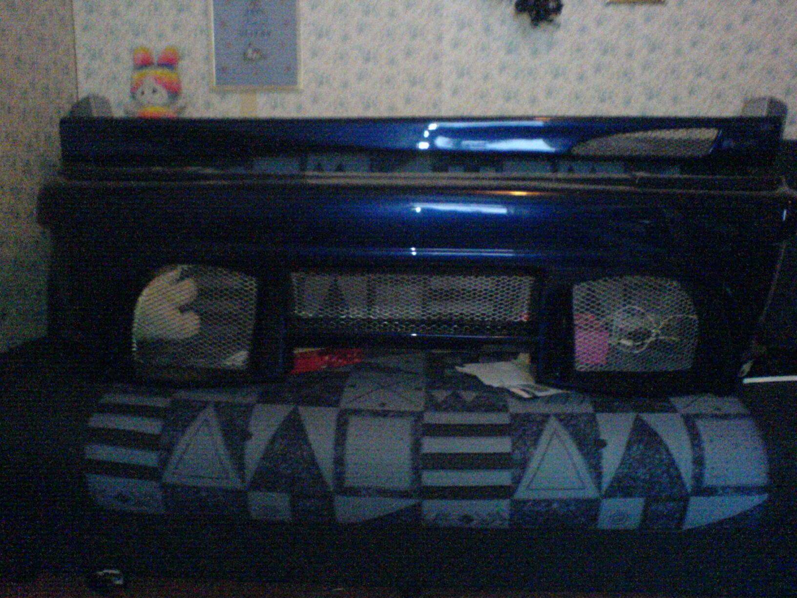 sideskjørt og hekk ferdi lakka:)