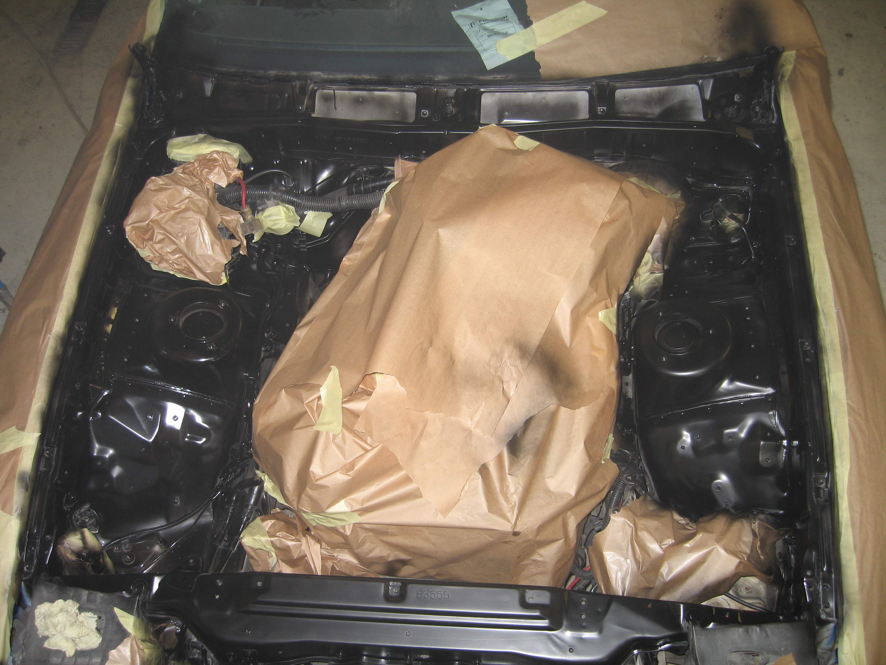 Mortorrom lakkeres sort