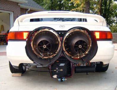 car_back-765675.jpg