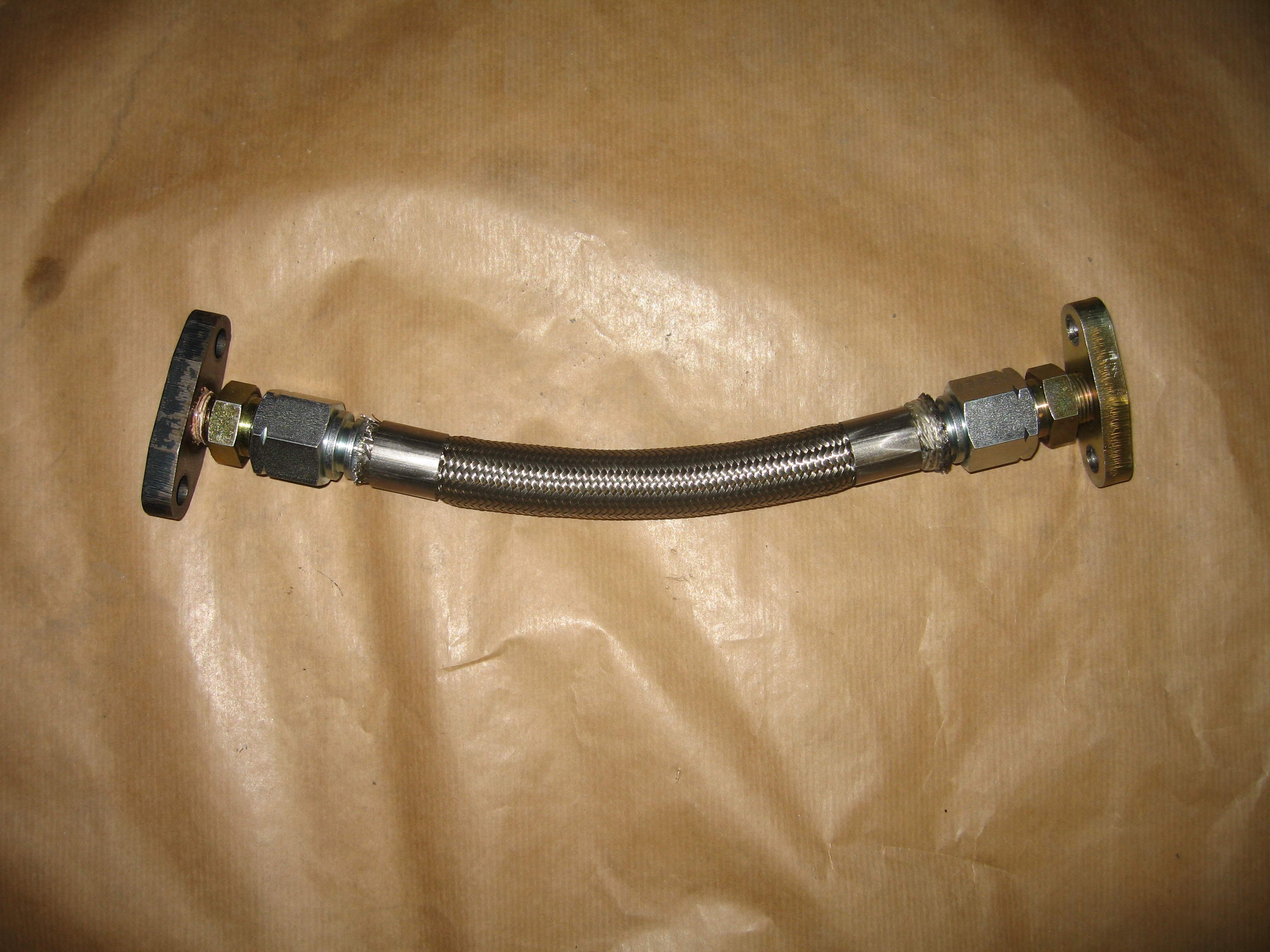 Teflon returslange med pressede kobliner og overganger