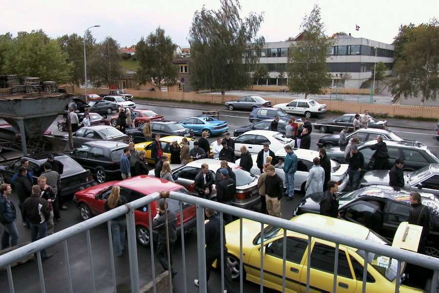 Oversiktsbilde 4 på 'konkuransesiden' av bygget....