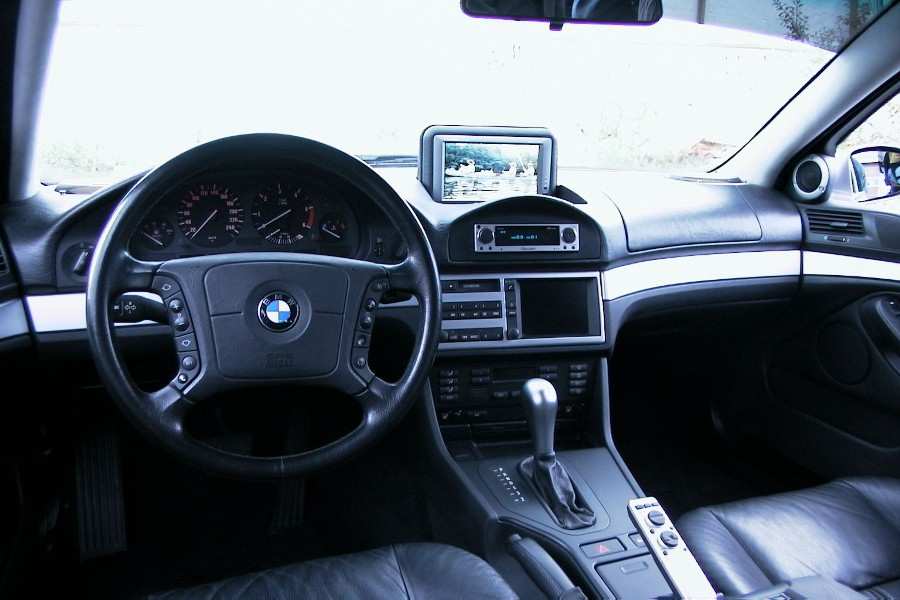 Pioneer BMW dash...