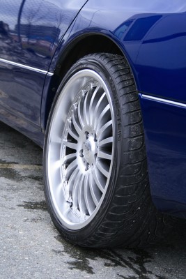 Lexus-med-ny-felger-04.jpg