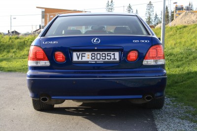 Lexus_baklys_01.jpg