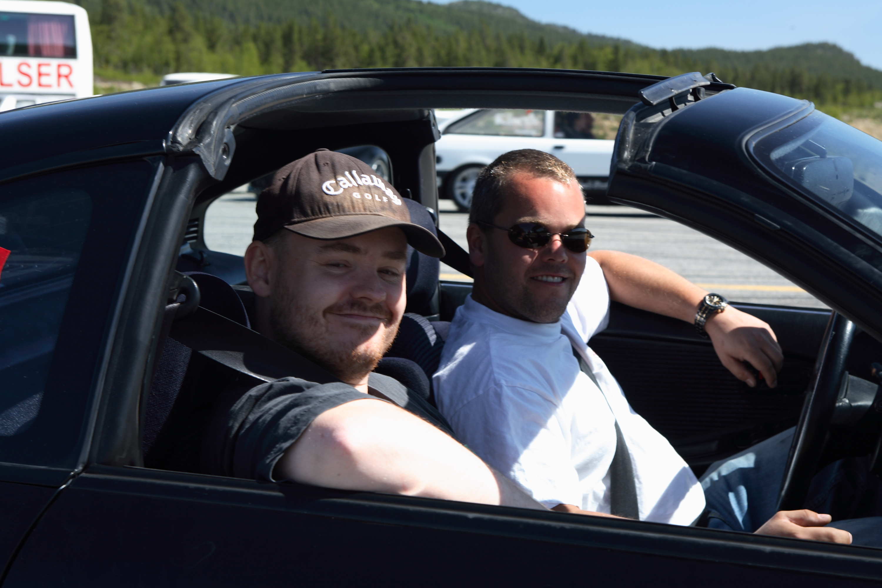 Angstglis.... Christian bak rattet i bilen min...