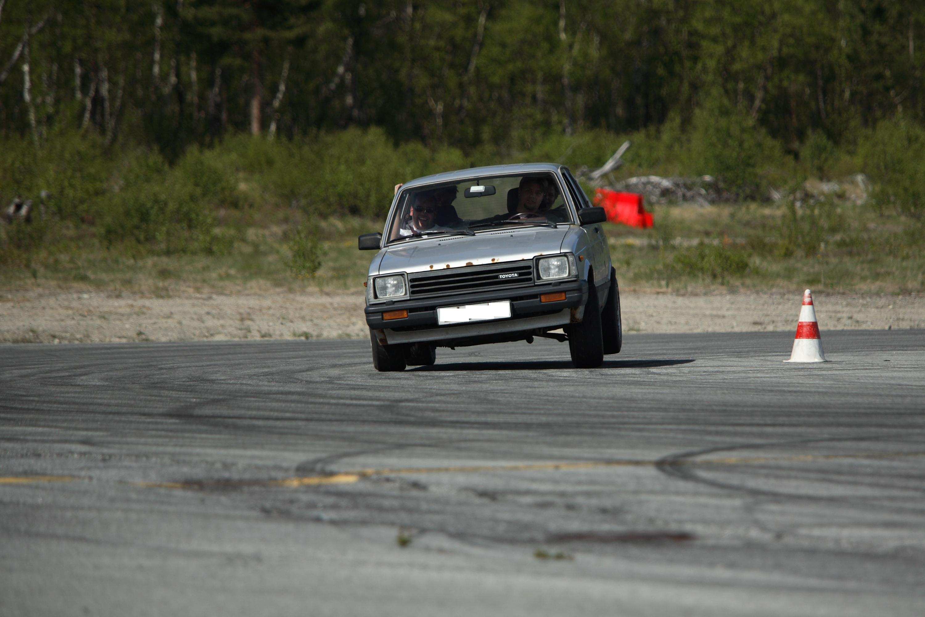 4 i bilen... like bra som fliret til christian