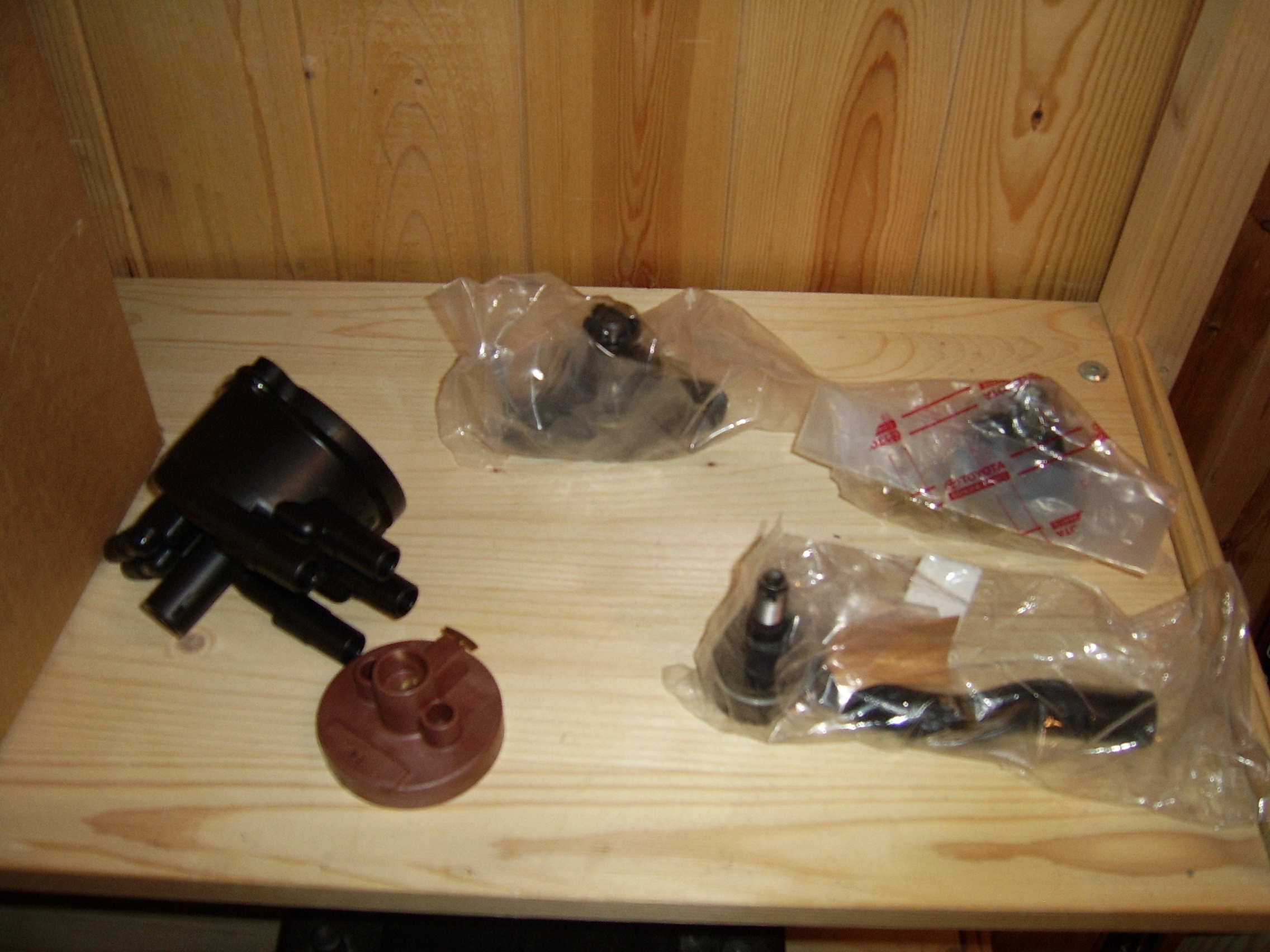 Fordelerlokk, rotor, kuleledd og &amp;quot;tie rod ends&amp;quot;(hva heter det på norsk, styrestag?)