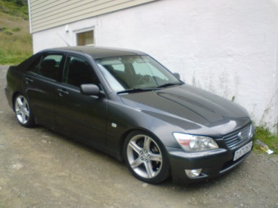 lexus is200 (1).JPG