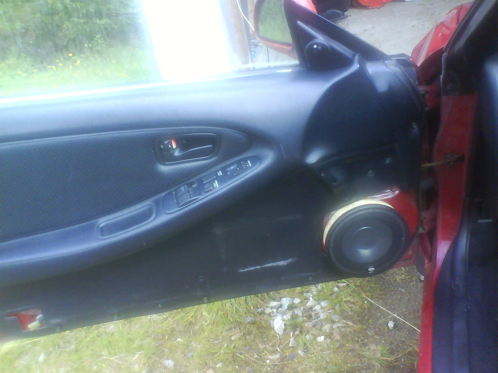 Uferdige dørsider. Funderer litt på hvordan jeg skal løse dette, men jeg finner nok på noe etterhvert. :)