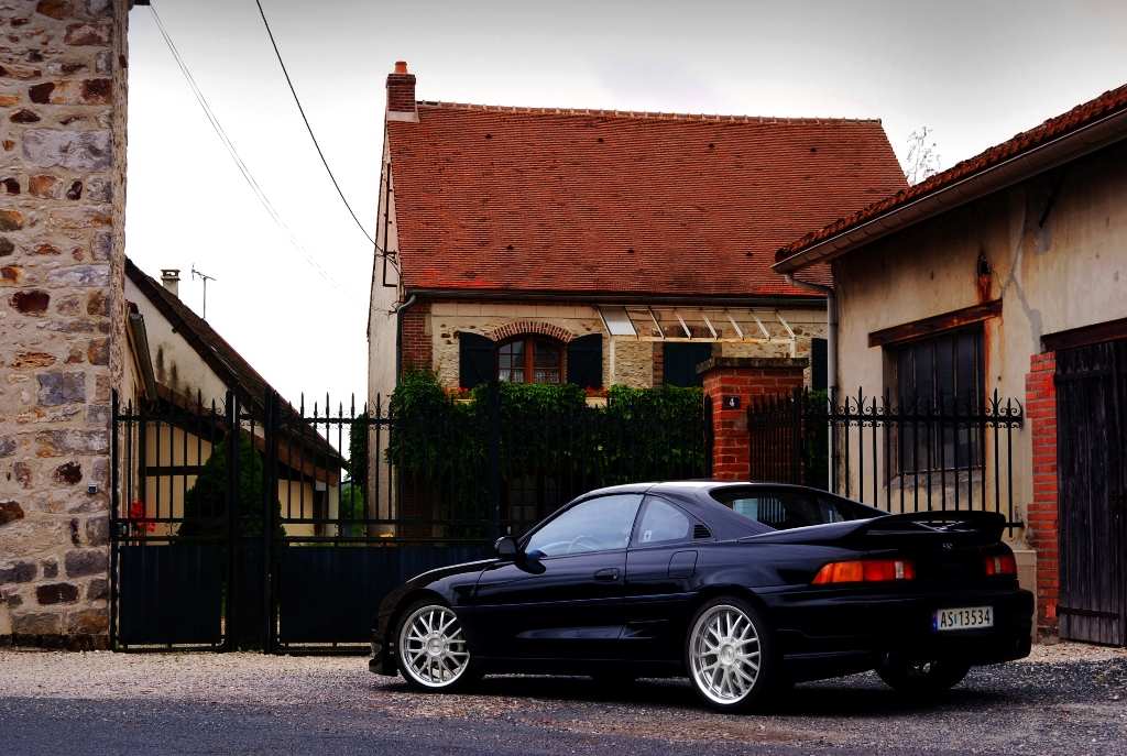 MR2-edit8-1024.JPG
