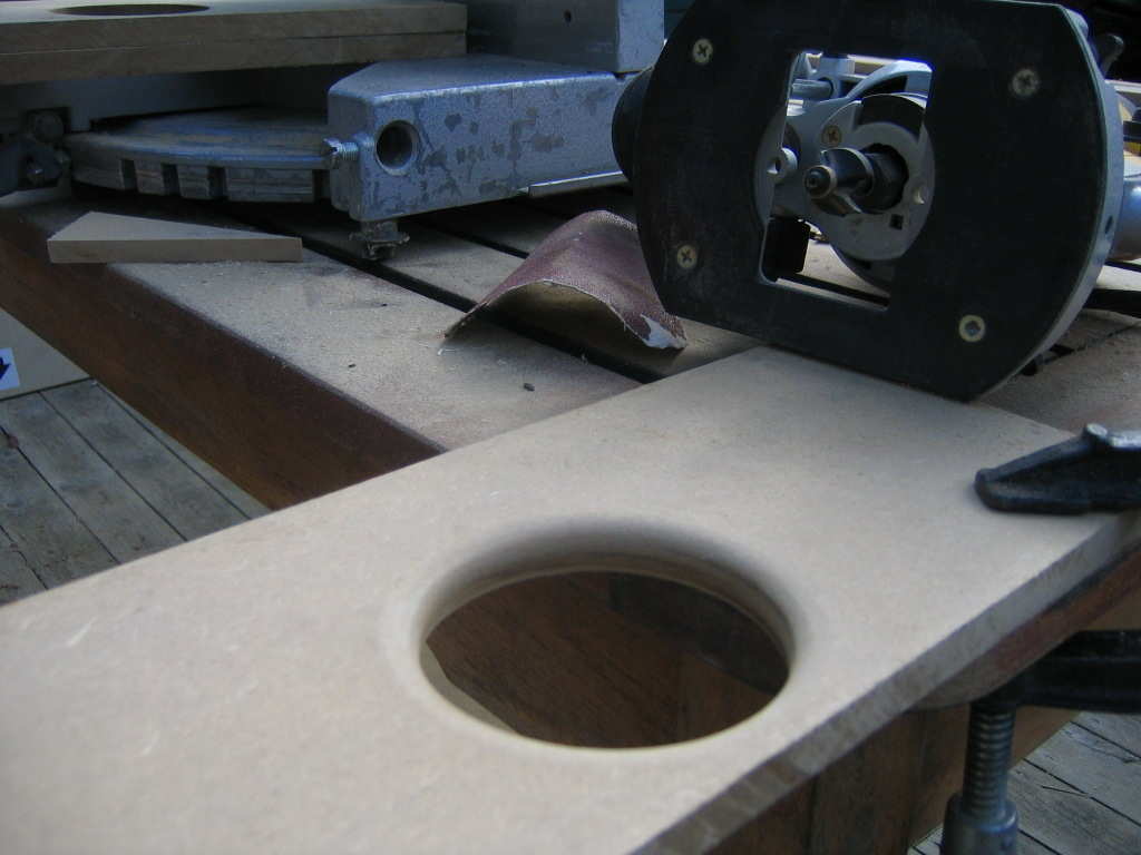 Avrunding av kanter dær viftene skal inn