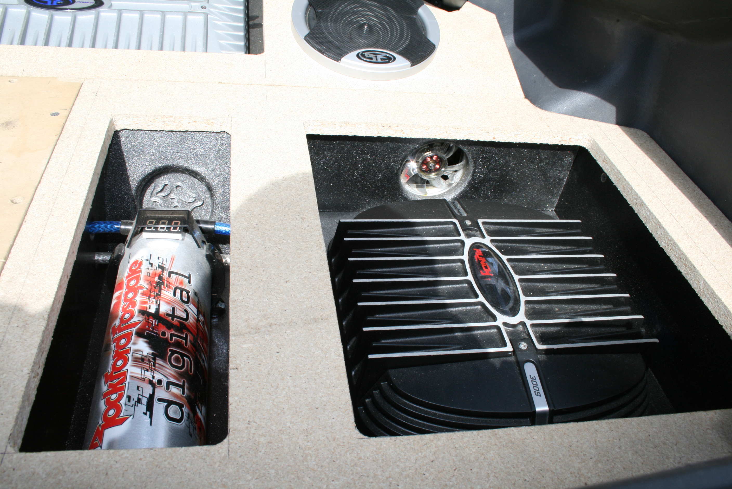 kondensator og subforsterker