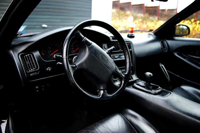 Originalt ratt med airbag.