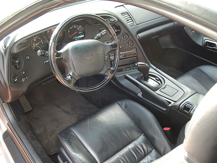 Supra silber Autom 2 Cockpit4.JPG