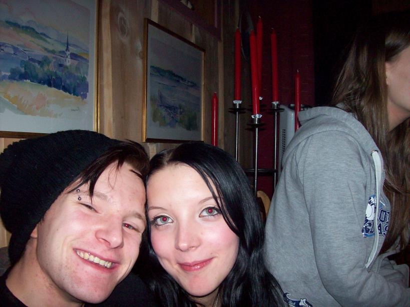 Meg og Hanne pusen min ;)
