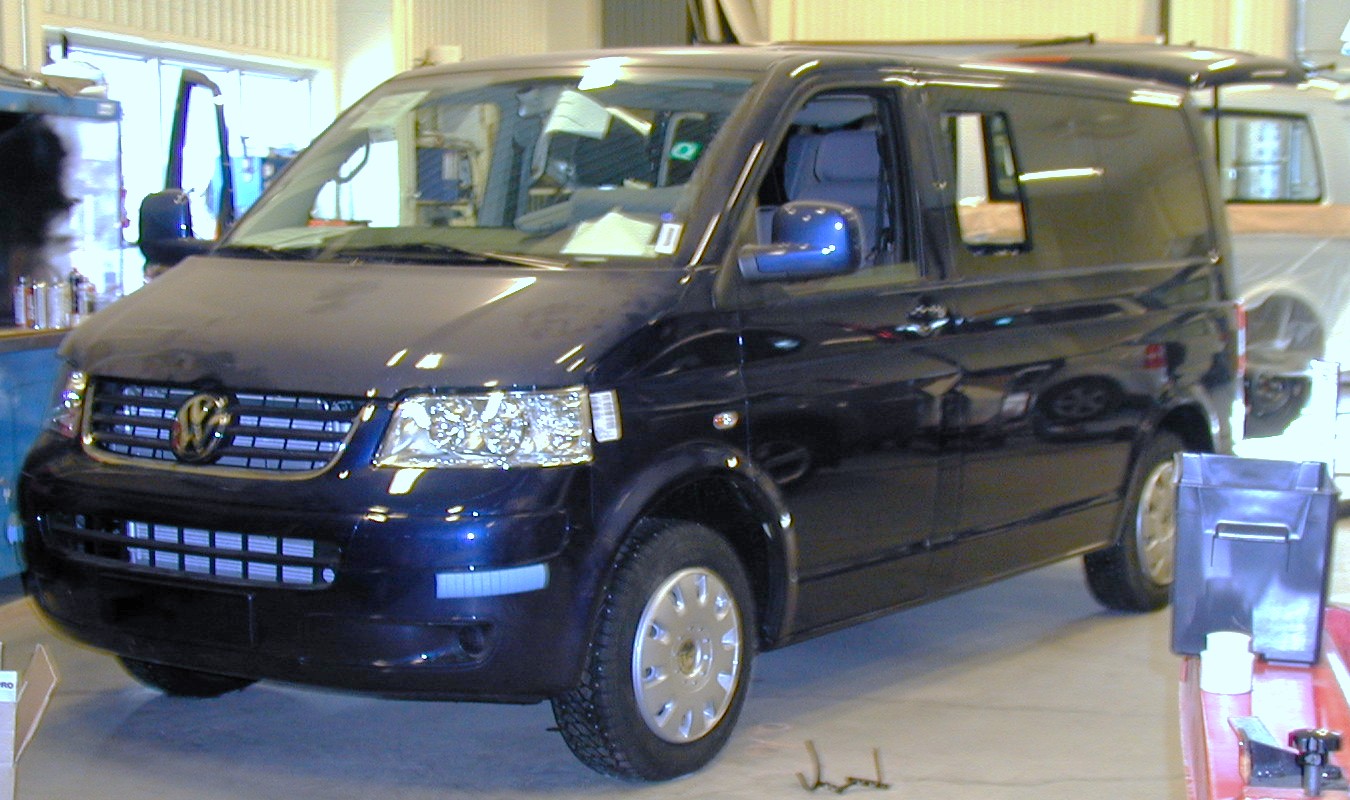 Herbilde av bilen utvendi!!!(JA eg sa att DI kunne ha vaska den FØR EG KOM!!!LOL=)