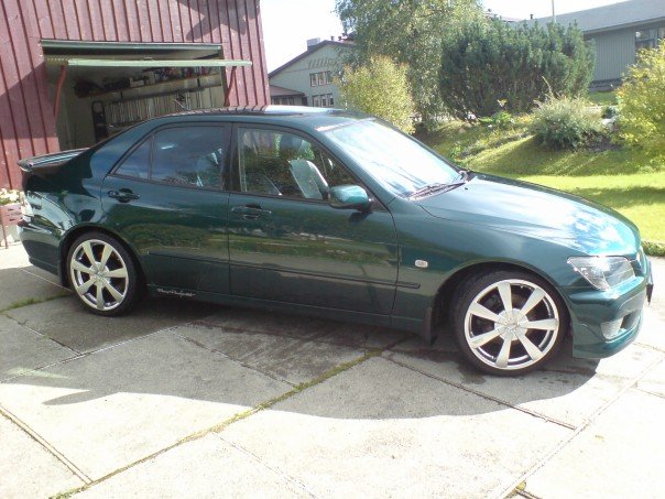 ETTER DEN BLE MIN, CA 1 ÅR SIDEN 18&quot; OZ felger. BILEN ER MODIFISERT SIDEN DEN GANG.