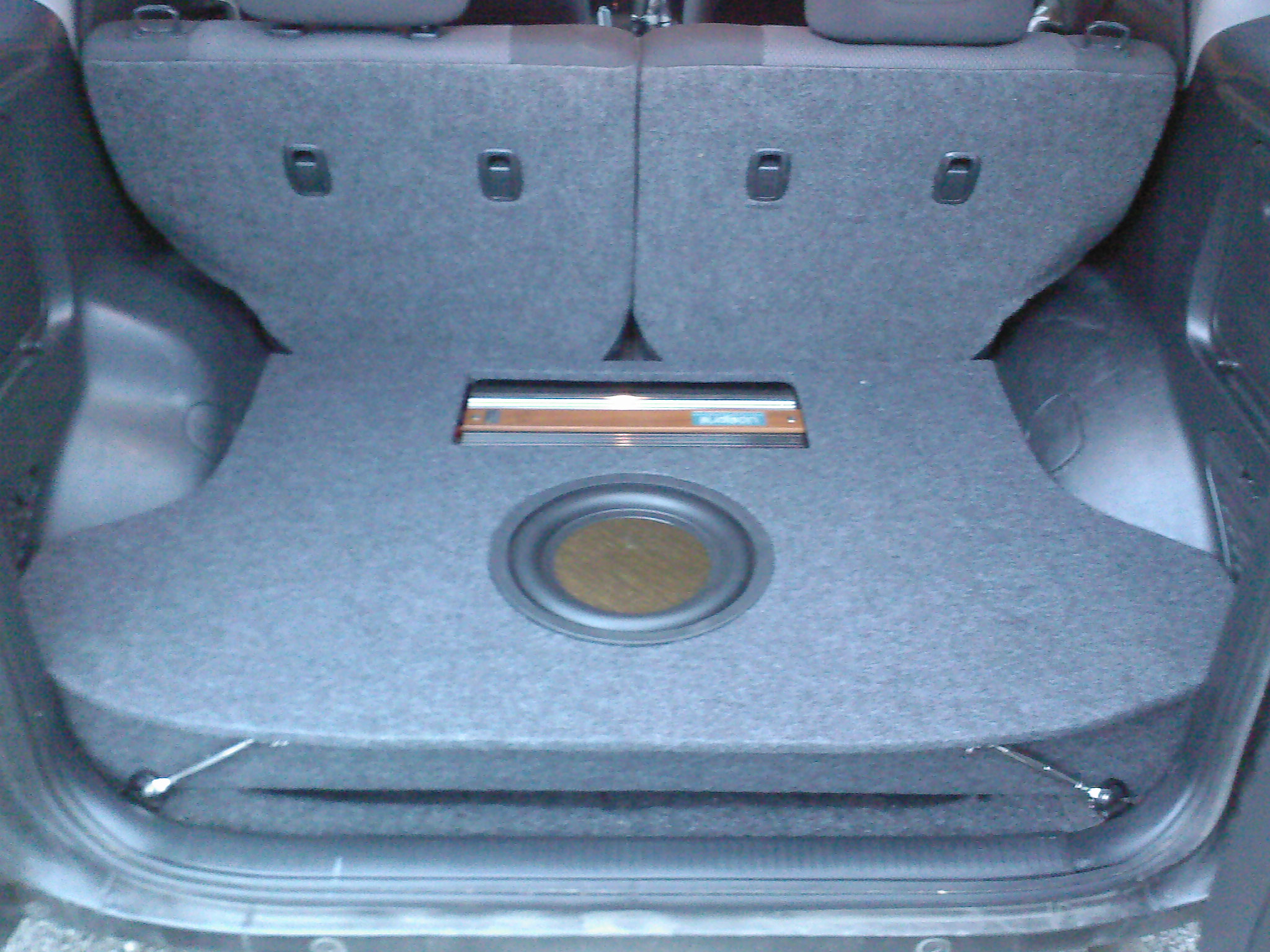 Mangler Plexiglass og litt småting.