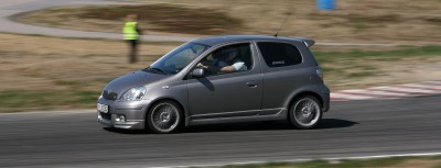 yaris.jpg
